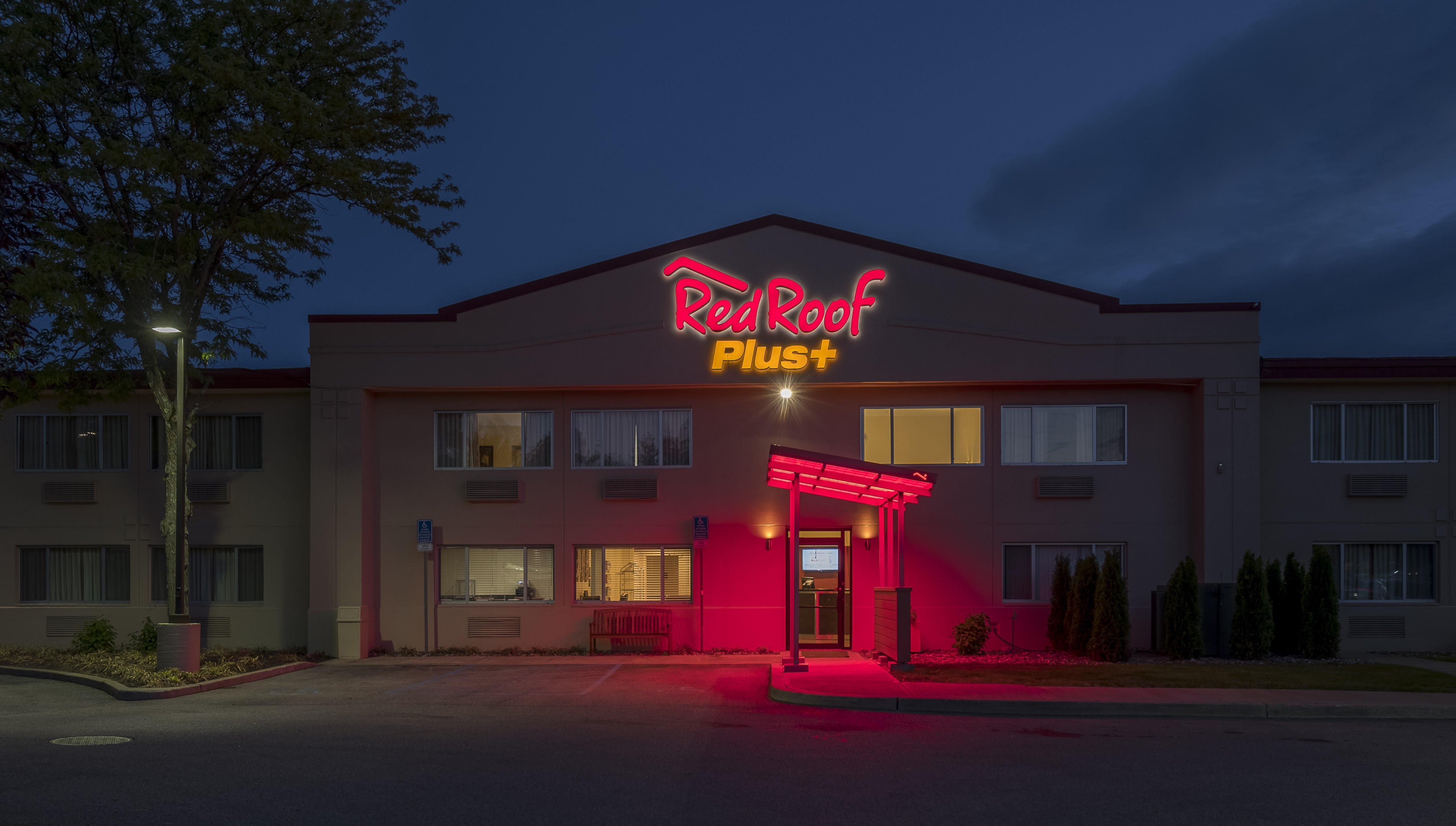 Red Roof Inn Plus+ Poughkeepsie Extérieur photo