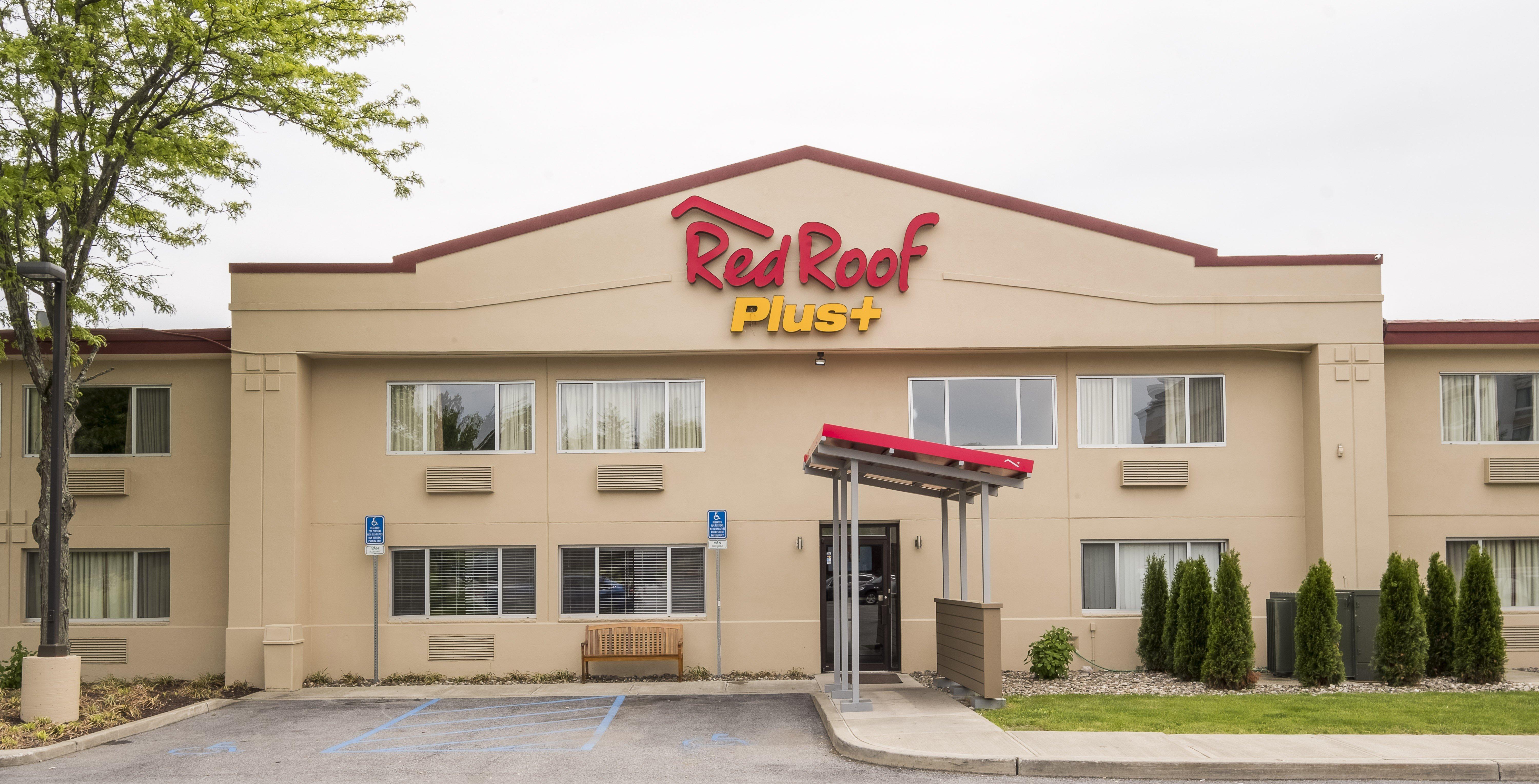 Red Roof Inn Plus+ Poughkeepsie Extérieur photo